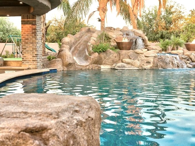Natural - Mediterranean Pool