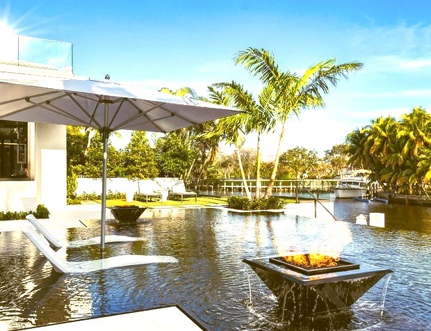 Modern Pool in Miami